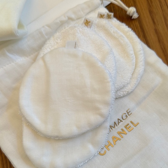 Chanel Sublimage White and Gold Skincare Set - Picture 5 of 5